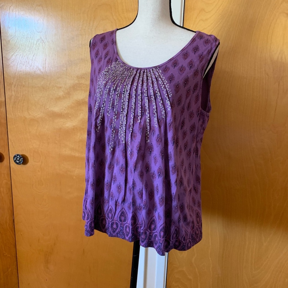 Purple sleeveless top